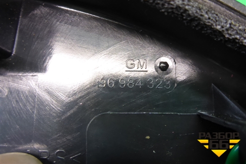 Накладка двери передней левой уголок (96984323) для Chevrolet Cruze c 2009-2015г