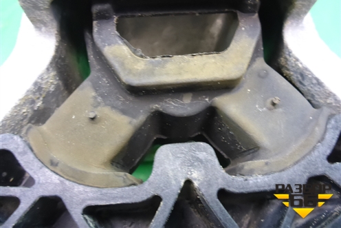 Опора КПП левая (1.6л F16D3 МКПП) (13248551) для Chevrolet Cruze c 2009-2015г