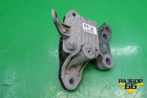 Опора КПП левая (1.6л F16D3 МКПП) (13248551) для Chevrolet Cruze c 2009-2015г
