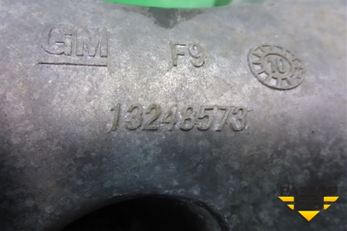 Кронштейн КПП левый (1.6л F16D3 МКПП) (13248573) для Chevrolet Cruze c 2009-2015г