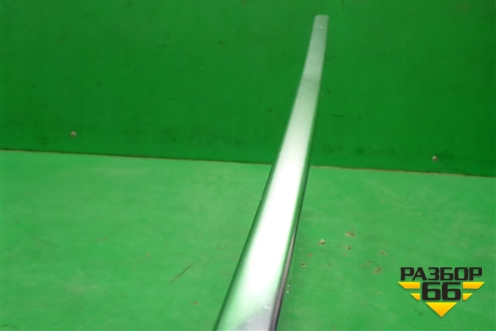 Накладка стекла заднего левого (32219268) для Volvo XC90 с 2015г (ХС90)