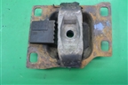 Опора КПП левая (АКПП 2.0л) (3S417M121AA) для Ford Focus 1 с 1998-2004г