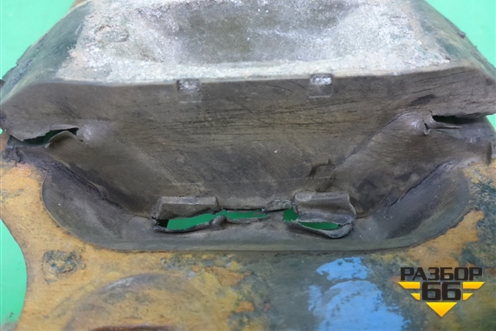 Опора КПП левая (АКПП 2.0л) (3S417M121AA) для Ford Focus 1 с 1998-2004г