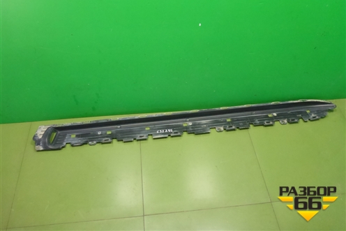 Накладка подножки правой (5170160120) для Toyota Land Cruiser (200) с 2008г