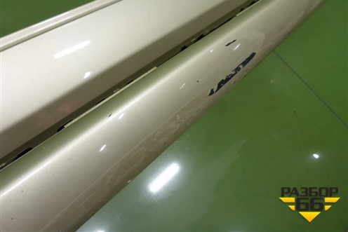 Накладка на порог наружная правая на подножку (5177360160) для Toyota Land Cruiser (200) с 2008г