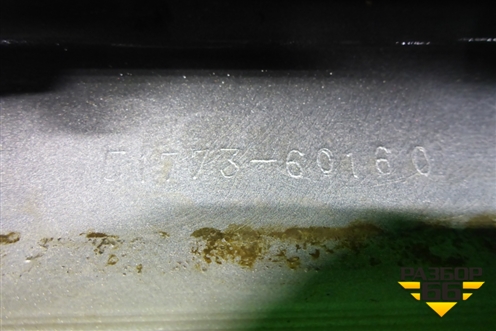 Накладка на порог наружная правая на подножку (5177360160) для Toyota Land Cruiser (200) с 2008г
