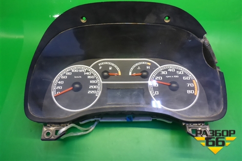 Щиток приборов МКПП (51820976) для Fiat Albea с 2003г