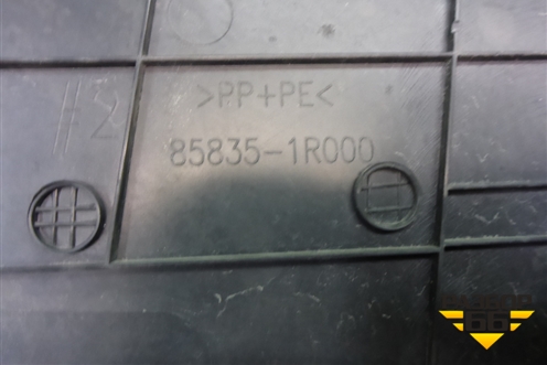 Обшивка стойки центральная нижняя левая (858351R000) для Hyundai Solaris с 2010-2016г