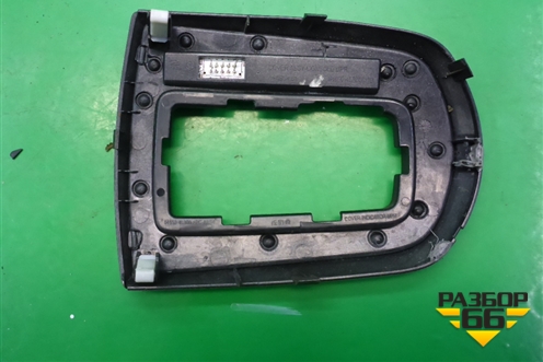 Накладка внутренняя (на кулису АКПП) (846504L300) для Hyundai Solaris с 2010-2016г