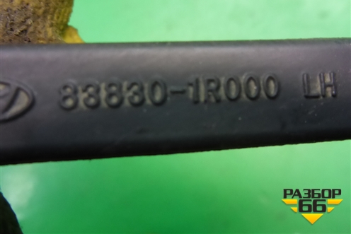 Накладка двери задней левой (седан) (838301R000) для Hyundai Solaris с 2010-2016г