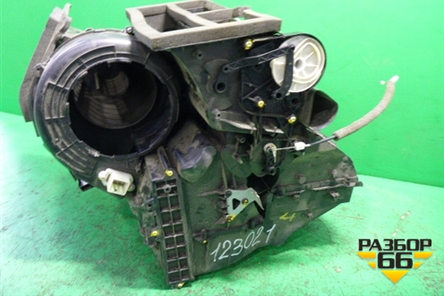 Корпус отопителя (8M5119B555AD) для Ford Focus 2 с 2008-2011г