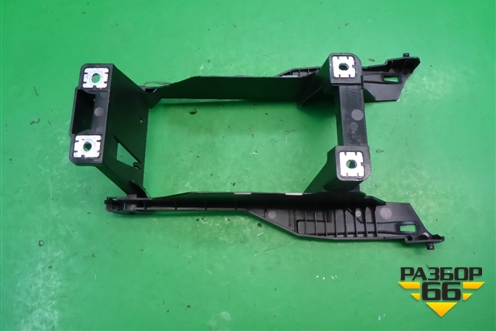 Кронштейн (консоли) (8U0863531) для Audi Q3 с 2011-2018г