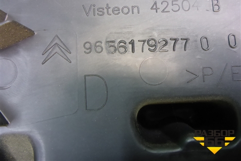 Обшивка стойки задняя нижняя правая (9656179277) для Peugeot 307 с 2001-2007г