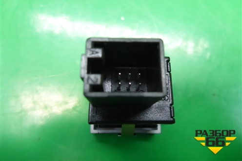 Кнопка (8U0927134) для Audi Q3 с 2011-2018г