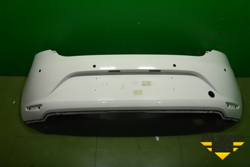 Бампер задний (под парктроник) (5F0807421A) для Seat Leon с 2013г