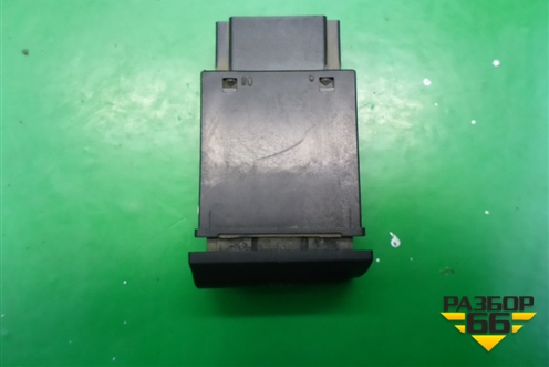 Кнопка открывания лючка бензобака (1J0959833C) для Skoda Octavia (А4) с 1997-2011г