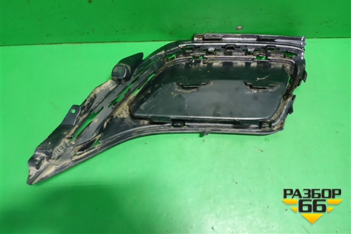 Накладка заднего бампера правая (5NA807056) для Volkswagen Tiguan с 2016г