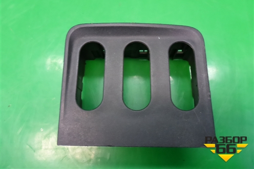 Рамка под кнопки для Nissan Primera (P12E) с 2001-2008г