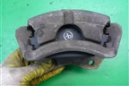 Суппорт передний левый для Nissan Primera (P12E) с 2001-2008г