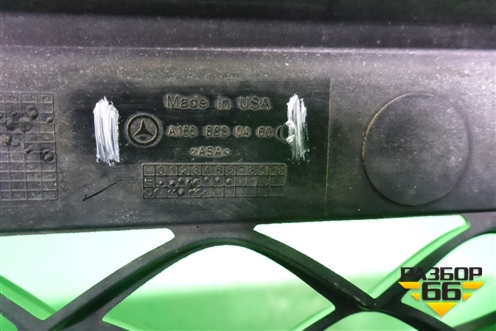 Решетка радиатора (A1668880460) для Mercedes Benz GL-Klass X166 с 2012г