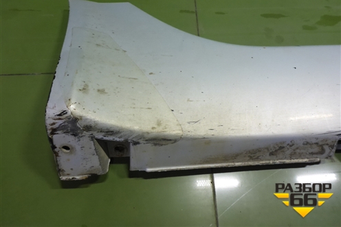 Накладка на порог наружная правая (седан) (76850AU300) для Nissan Primera (P12E) с 2001-2008г