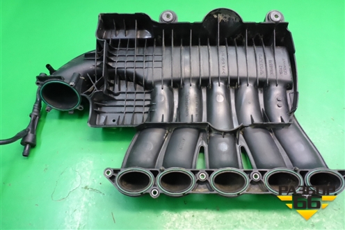 Коллектор впускной (2.4л B5244S) (30646518) для Volvo S40 с 2004-2012г