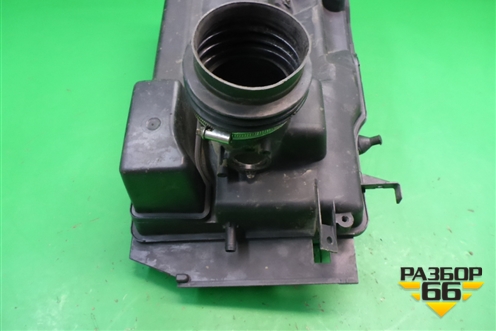 Корпус воздушного фильтра (2.4л B5244S) (30677532) для Volvo S40 с 2004-2012г