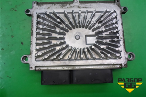 Блок управления двигателем (2.4л B5244S) (30650677) для Volvo S40 с 2004-2012г