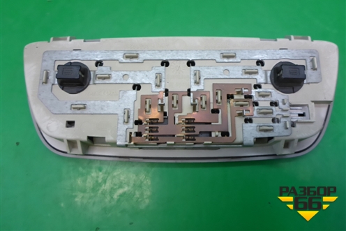 Плафон салонный центральный для Volvo S40 с 2004-2012г