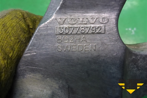 Кронштейн КПП левый (30778792) для Volvo S40 с 2004-2012г