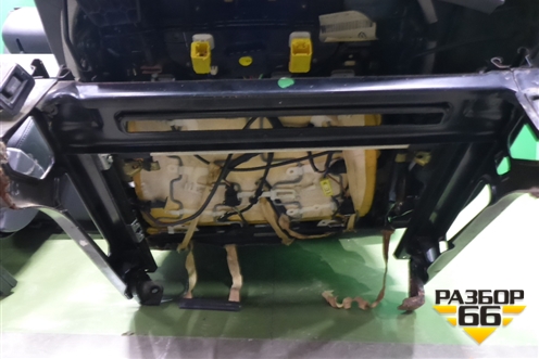 Сиденья комплект (с AIR BAG подогрев) для Volkswagen Touareg c 2002-2010г