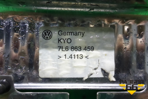 Обшивка багажника на заднюю панель (7L6863459) для Volkswagen Touareg c 2002-2010г