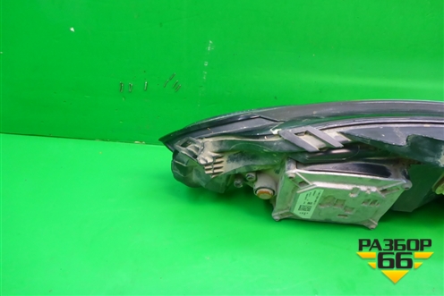 Указатель поворота правый (после 2013г с блоком) (68157104AO) для Jeep Grand Cherokee с 2010г