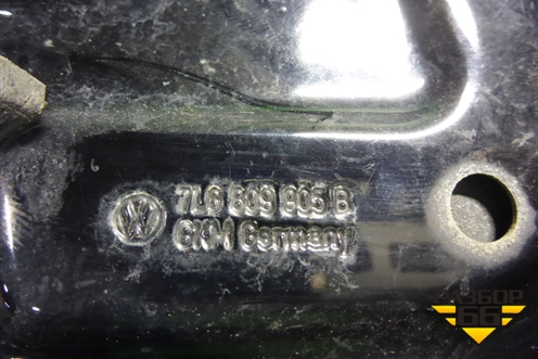 Лючок бензобака (7L6809905B) для Volkswagen Touareg c 2002-2010г