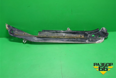 Кронштейн переднего крыла правый (7L6805176D) для Volkswagen Touareg c 2002-2010г