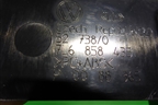 Кронштейн (щитка приборов) (7L6858435) для Volkswagen Touareg c 2002-2010г