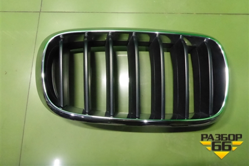 Решетка радиатора правая (7316076) для BMW X5 F15 с 2013г