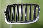 Решетка радиатора правая (51137305590) для BMW X5 E70 с 2007-2013г