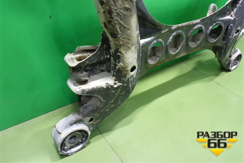 Подрамник передний АКПП (7L0499314A) для Volkswagen Touareg c 2002-2010г