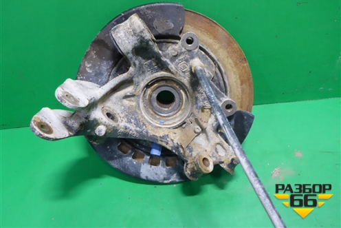 Кулак задний правый (7L0505436B) для Volkswagen Touareg c 2002-2010г