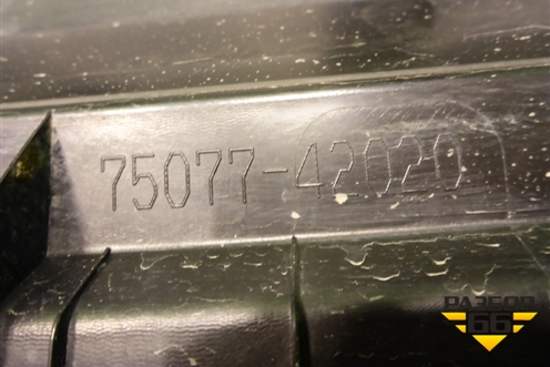 Накладка двери задней правой (после 2015г) (7507742020) для Toyota Rav-4 с 2012-2019г