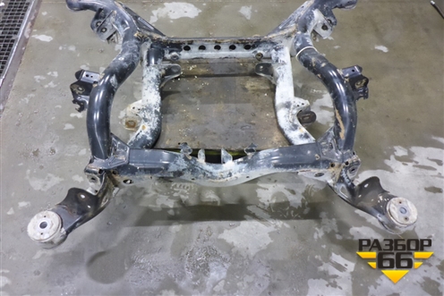 Балка задняя (7L0500041) для Volkswagen Touareg c 2002-2010г