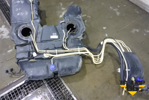 Бак топливный (7L0201085) для Volkswagen Touareg c 2002-2010г