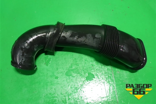 Патрубок воздуховода (3.2л BAA-VR6 АКПП) (7L6129752A) для Volkswagen Touareg c 2002-2010г