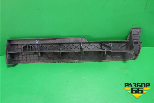 Пол багажника (правая часть) (7L6863528G) для Volkswagen Touareg c 2002-2010г