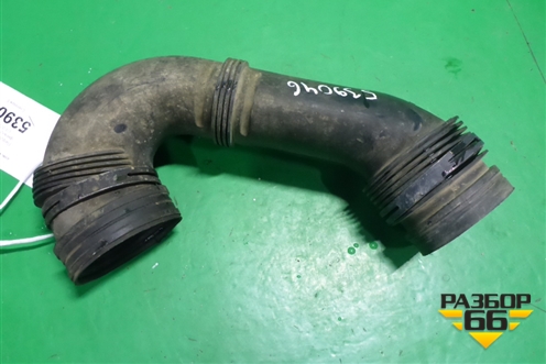 Патрубок воздушного фильтра (7L0129684A) для Volkswagen Touareg c 2002-2010г