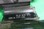 Петля двери передней правой нижняя (7L0831412) для Volkswagen Touareg c 2002-2010г