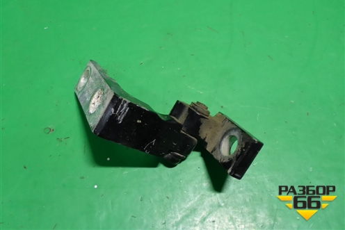 Петля двери передней правой верхняя (7L0831402A) для Volkswagen Touareg c 2002-2010г
