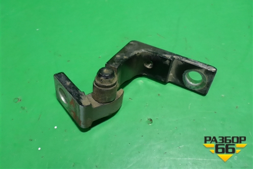 Петля двери передней левой верхняя (7L0831401A) для Volkswagen Touareg c 2002-2010г