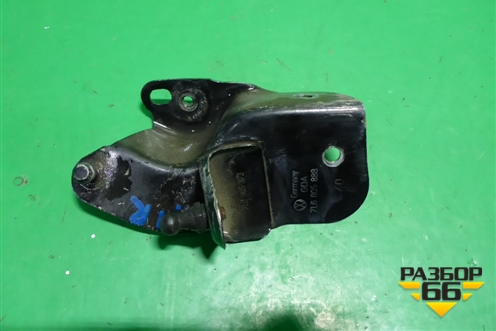 Кронштейн амортизатора капота правый (7L6805888) для Volkswagen Touareg c 2002-2010г